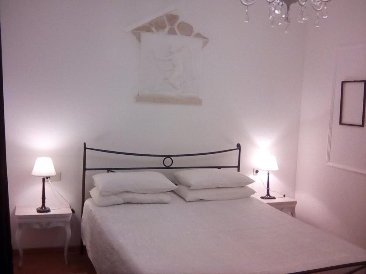 Villa Angel Трогир Екстериор снимка